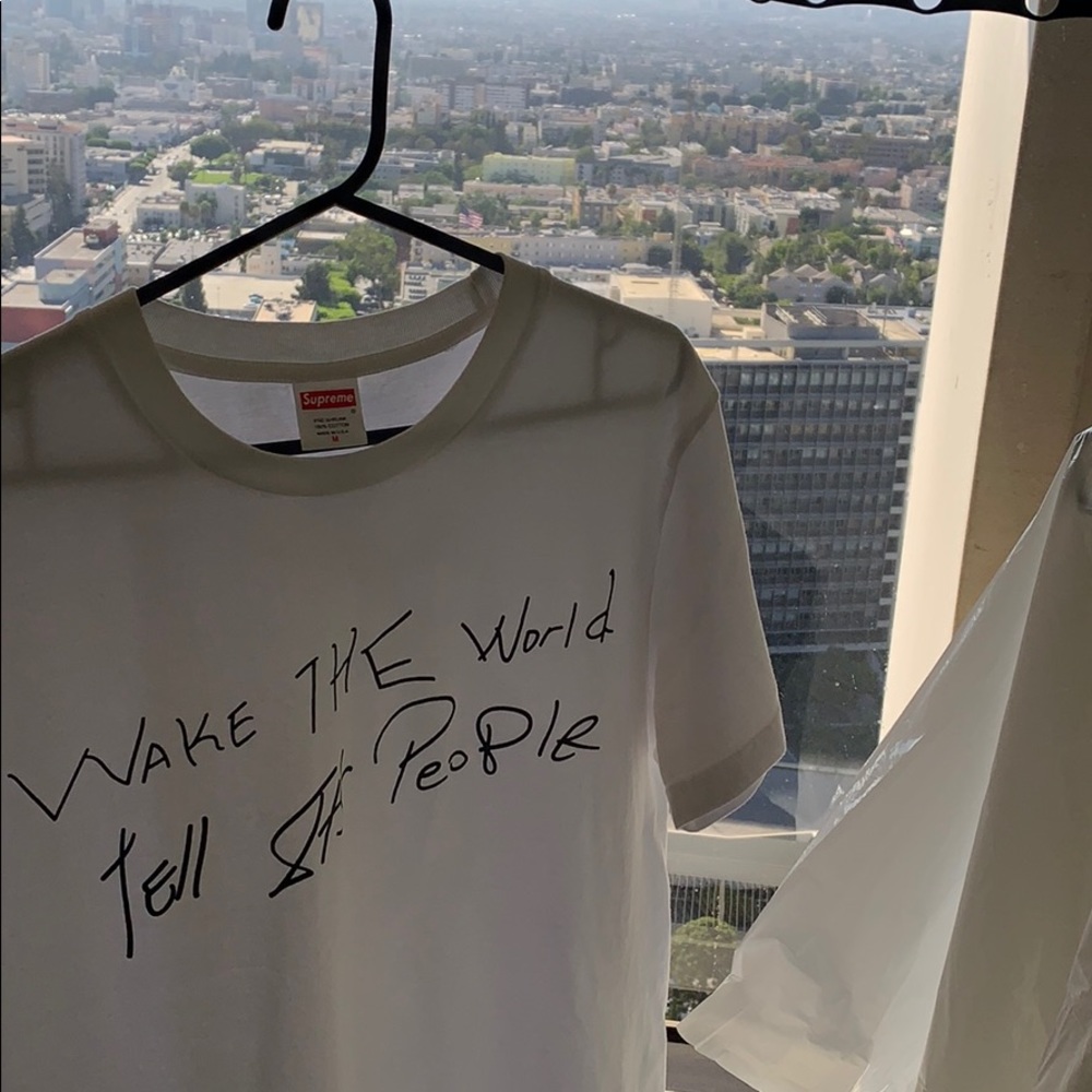 Supreme buju tee